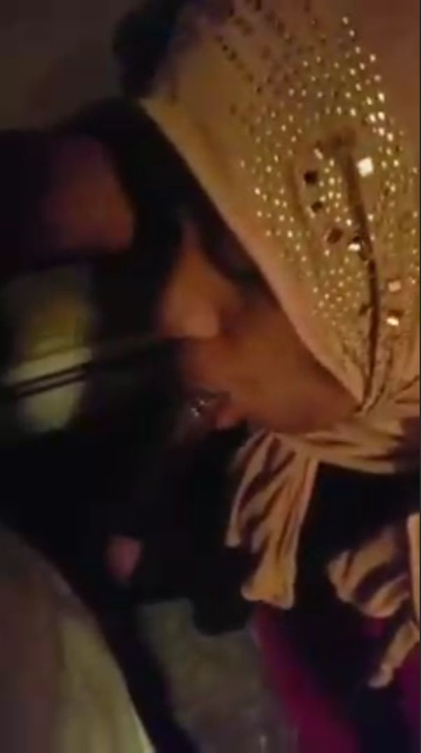 Married nextdoor somali wife loves to suck neighbour’s dick