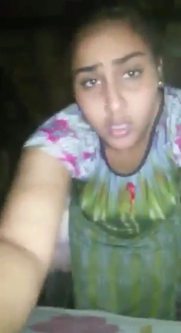 Naughty somali girl flashing boobs and pussy on camera